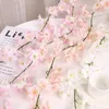 Dekorativa blommor 2st Artificial Flower Cherry Blossom Vine For Party Wedding Decoration Wall Hanging Rattan Home Decor 144 Head 1.8m