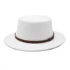 Bérets mode pour hommes Fedoras printemps automne femmes chapeau concepteur chapeaux chapelle plage luxe chaud Panama melon casquette avec chaîne