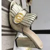 Sandals klassische Designerinnen Frauen Halbschuhe Kuhläden 100% Leder Wildleder Dicke Absätze Metallrutschen Frau Schuh Schuh Strand faule High Heeled Schuhe DDD DDD