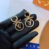 Luxus Frauen Ohrringe Charme Brief Ohrring 18K Gold plattiert Ohrringe Runde Designer Schmuck Populäre Modebrand Hochzeitsfeier Accessoires Geschenk A831