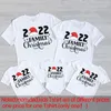 Família feminina Família Christmas 2022 Party Combating Roupfits Dad Mom Kids T-shirt Rompers de bebê Tops Presentes de roupas de Natal