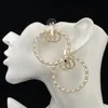 Orecchini a cerchio bianco di lussuoso diamante di diamanti da donna set da due lettere designer di gioielli designer designer donna San Valentino di San Valentino 275T