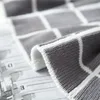 Cobertores estilo nórdico Coloque de algodão puro Clanta de tricô dupla face preta Branca geométrica quadrada linha de dupla camada de cama de luxo de luxo