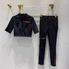 Kvinnors spårningsdräkter Designer Designer Womens Sportwear Luxury Triangle Badge Two Piece Pants Italian Brand Casual Sports Suit Size S-L 1SWV