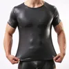 Hommes t-shirts doux simili cuir chemise Muscle décontracté à manches courtes vêtements discothèque porter T-shirt Gay haute qualité mâle sous-chemise hauts