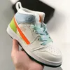 Bambini jumpmen 1s Mid Scarpe da pallacanestro Neonati Toddler Kids 1 Kid Scarpe da ginnastica Designer Scarpe da basket per bambini Scarpe da bambino Bambino Pino Gioco Scarpe da ginnastica reali Sneakers