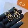 Luxus Frauen Ohrringe Charme Brief Ohrring 18K Gold plattiert Ohrringe Runde Designer Schmuck Populäre Modebrand Hochzeitsfeier Accessoires Geschenk A831