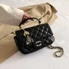 Einkaufstasche the Store 80 % Groß- und Einzelhandel Damen Frühling One Shoulder Oblique Cross New Rhombic Chain Bag Little Lion Fragrant Fat Man Classic Handtasche