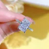 Anéis de casamento finos prata pura alta carbono retângulo 3ct simulação anel de diamante radiante corte moda jóias 231006