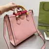 Diana Bamboo Shopping Handtas Classic Square Crossbody Tote Bags Dames Kwaliteit Schouder MSSENGER -PAKKET PAKKET Letter Meerdere Col