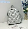 Bolsa de ombro de fábrica de fábrica por atacado 9 cores Personalidade de rua rebite mochila punk inverno espacial algodão de algodão leve confortável bolsa de moda