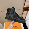 2023 Man Martin Boots For Woman Black Echt lederen herfst Winter Nieuwe Matte Fashion met top designer Men Dress Shoes Maat 39-45 -M037