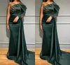 Eegant Emerald Green Mermaid Evening Dresses Plus 크기 크리스탈 구슬 긴 슬리브 V 목 환상 새틴 형식 파티 드레스 대회 약혼 이브닝 가운