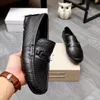 Sapatos acess￳riosLuxury Novos mocos masculinos de couro patenteado de folhetos de moda glitter vestido de casamento