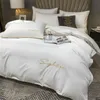 Set di biancheria da letto Set da ricamo in cotone lavato di lusso Copripiumino per la casa di alta qualità con lenzuola piatte Letto semplice e durevole Queen Size 221129