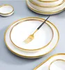 Piatti in porcellana bianca con bordi dorati Set da pranzo per cibo Piatti per insalata Ciotola per zuppa Piatti in ceramica Ciotole Set di stoviglie di lusso
