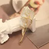Brooches Creative Lily Flower Brooch Women High-end Tulip Fashion Simple Clothing Accessories Elegant Atmosphere Suit Collar Pin Jewelry