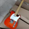 Guitare électrique rouge à 6 cordes, avec placage d'érable flammé, touche en érable, Pickguard blanc personnalisable