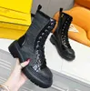 2022 Designer Fendyity Bottes Chaussures Nude Noir Bout Pointu Mi Talon Long Bottes Courtes Chaussures Nqn