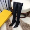 filles sur le genou bottes hautes 22ss en cuir tricoté bout pointu bottes de marche sexy talons hauts robe de fête de mariage bottes pompes piste femmes gladiateur chaussons d'hiver taille42