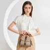 2023 Sacs à main Clearance Outlet Vente en ligne Sacs de soirée Sac messager Sac de minorité française Femme 2023 Nouvelle main de mode polyvalente