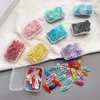 Abbigliamento per cani 50 pezziMini forcina per animali domestici Colori caramella Circa 3 cm Piccoli fermagli per capelli per cuccioli di gatto Accessori Toelettatura