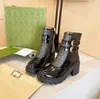 مكتنزة كعب Martin Boots الخريف الشتاء الكعب الخشن أحذية الأحذية الصحراء الحذاء من الجلد السحاب الحقيقي لايس لأزياء أزياء سيدة الكعب حجم كبير 35-41-42 مع صندوق