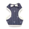 Colliers pour chiens Laisse pour animaux de compagnie Sortez et promenez le chat Petit harnais de poitrine de style gilet de taille moyenne SP0222