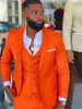 真新しいオレンジグルームタキシードノッチラペルスリムフィットグルームマンウェディングドレス優秀な男ジャケットブレザー3ピーススーツ