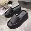 2023 Designer Luxury Solid Color Slides tofflor Woman Platform Sandaler High Heel Sponge Cake Bottom Wedge Heels Summer Square Toe Slipper Shoes Stora storlekar 35-41