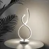 Lâmpadas de mesa Lâmpada moderna Lâmpada de economia de energia de metal acrílico Luzes decorativas de cabeceira para iluminação da sala de estar