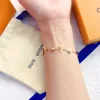 Bangle Fashion Style Bracelets Women Bangle Wristband Cuff Chain Designer Letter Jewelry Crystal 18K Gold Plated Stainless steel Wedding Lovers