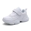 Sneakers per bambini Casualmente scarpe bianche in pelle per bambini leggeri Sneaker Mesh Girl Trend Brend Booties Fashion Sport T220930