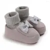 Atletische schoenen babymeisjes gezellige bootiesborn sokken laars winter wieg peuter non-slip zachte zool eerste wandelaars met knoopboog 0-18m