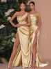 Robes de soirée Élégantes robes de soirée maxi en satin doré femmes une épaule dos nu robe longue plissée avec fente 2022 robe de soirée formelle de luxe T220930