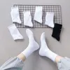 Männer Socken Männer Solide Paar Sport Baumwolle Streetwear Schwarz Weiß Frauen Slouch Socke Calcetines Mujer CalcetasWomen