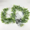 Decoratieve bloemen Kunstmatig plastic slinger nep eucalyptus wijnstok groen hangt voor huwelijkshuis feest tuin decor