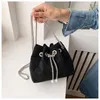 Akşam çantaları kadın omuz lüks tasarımcısı altın top zinciri crossbody çanta yumuşak bayan moda elmas dekore edilmiş tote