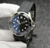 Top 42 mm Automatyczne mechaniczne mechaniczne zegarki męskie na zewnątrz oglądaj czarną tarczę z bransoletką ze stali nierdzewnej Rotatable Bezel Transparent281o