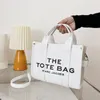 Les sacs fourre-tout Créateur de mode Cool Bandoulière Sacs à main Lettre Imprimer Pratique Grande Capacité Femmes Porte-Monnaie Embrayage Casual PU