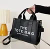 Les sacs fourre-tout Créateur de mode Cool Bandoulière Sacs à main Lettre Imprimer Pratique Grande Capacité Femmes Porte-Monnaie Embrayage Casual PU