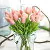 Fleurs décoratives Miini Tulip Pu Fleur artificielle Bouquet Real Touch Faux pour la décoration de mariage Spring Party DIY HOME GARDING Supplies