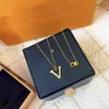 Luxury Designer Jewelry Gold Classics Diamond Necklaces Fashion Letter Design For Mens Womens Wedding Party High Quality Ornaments