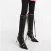 Bottes à clous en métal, 22 magnifiques bottes à rivets de style pop, fermeture éclair latérale, toutes les 4 couleurs de l'année, tendance à la mode 2023