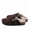 Slipare 2021 Fashion Winter Fur Slipper Leather Mule Clogs Långt plysch varm inomhus mjuk korkspänne glider skor för kvinnor968