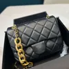 2022Ss Designer Mini Womens Flap Bag Vintage Lambskin Girls French Classic bag Quilted Plaid Metal Thick Chain Leather Shoulder Crossbody