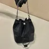 Designer mini sac seau vintage chaîne pour dames sac à main en nylon petits sacs à cordon d'épaule Triangle téléphone sac à main femmes chaînes sac à bandoulière 14.5cm