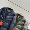 Męski płaszcz stylistki parka zimowa kurtka płaszcza kurtki w dół odzieży odzieżowej przyczynowej streetwear