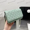 2022ss Women Woc Fashion Classic Flap Shoulder Bag Diamond Lattice Leather Quilted Retro Mini Portable Luxury Designer Wallet Clutch Sacoche Suitcases 19c