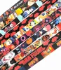 Handy-Riemen Charms Großhandel 10 Stück Beliebte Cartoon Japan Anime Junge Mädchen Liebe Handy Lanyard Schlüsselanhänger Anhänger Party Geschenk Gefälligkeiten #0031